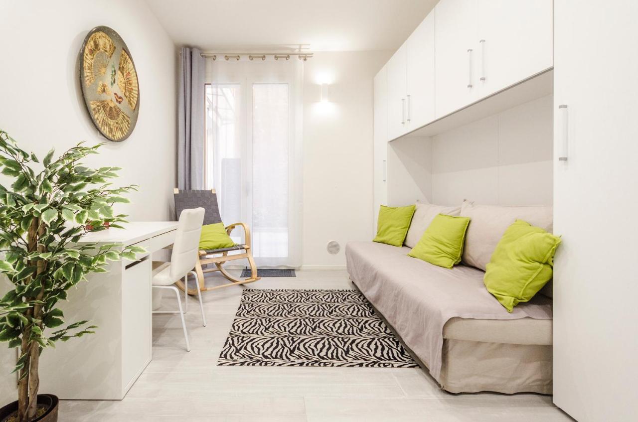 Apartment Dimora Santo Stefano: Ampia, Con Giardino Privato