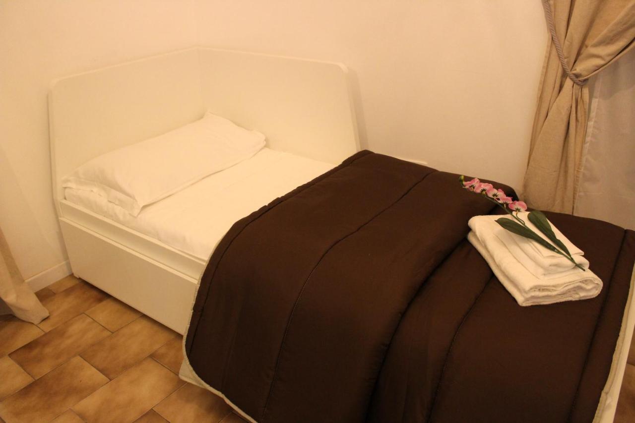 - Indipendenza 36 Appartamento