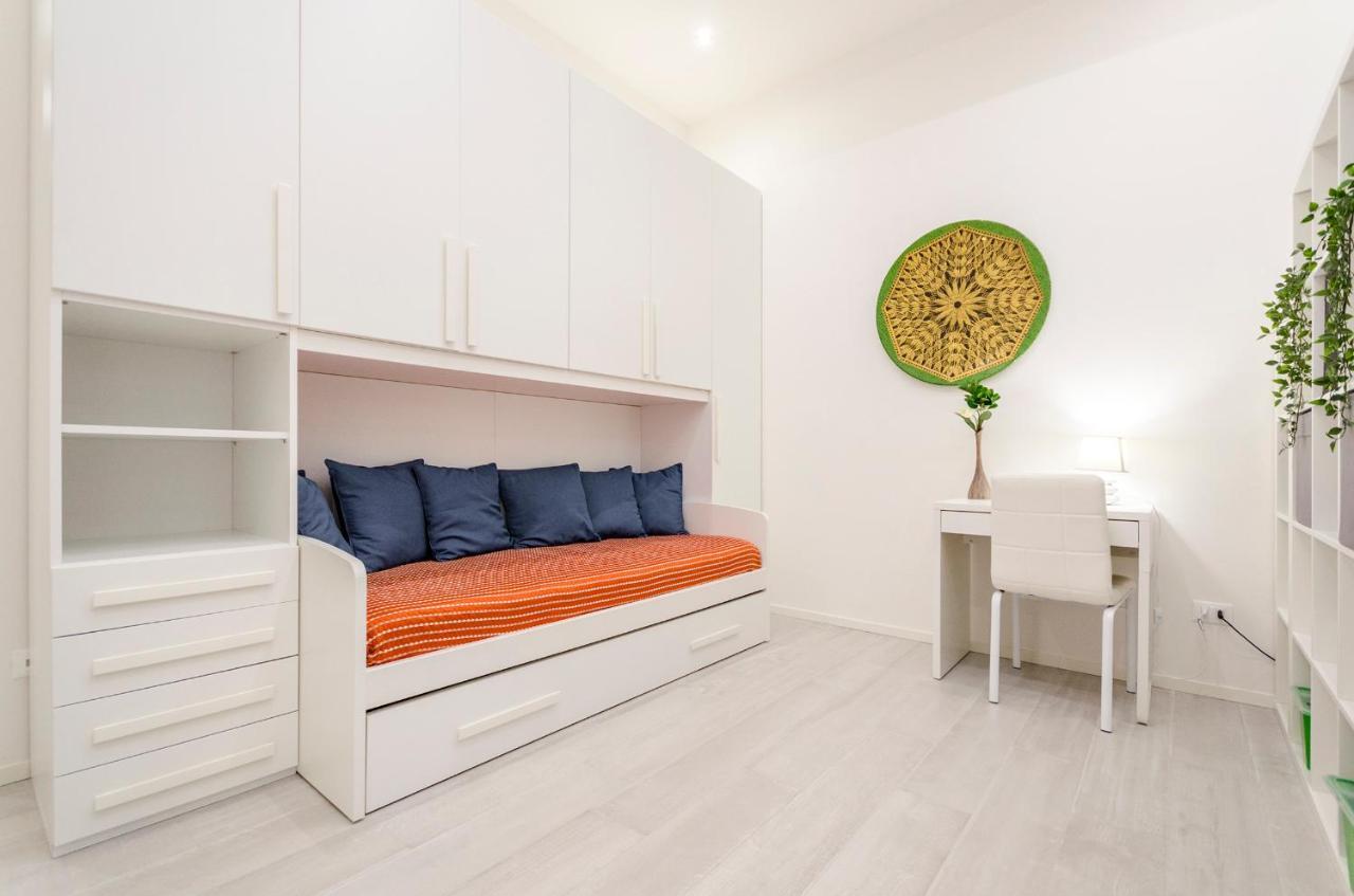 Apartment Dimora Santo Stefano: Ampia, Con Giardino Privato