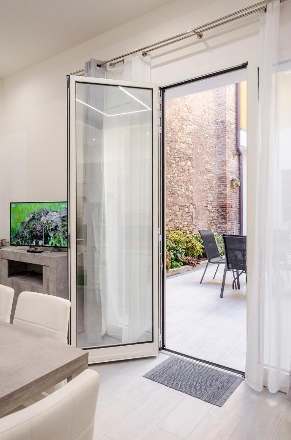 Dimora Santo Stefano: Ampia, Con Giardino Privato * Bologna