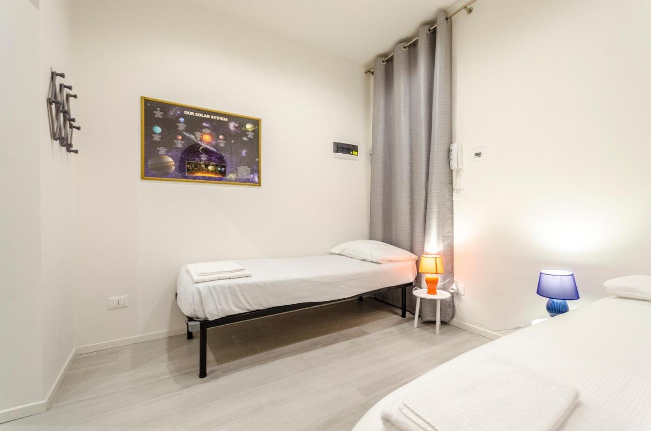 Apartment Dimora Santo Stefano: Ampia, Con Giardino Privato