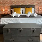 Suite Lame 37 Rental Rooms