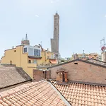 Asinelli, Bologna By Short Holidays