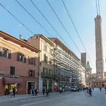 Bologna Piazza Del Nettuno Apartment