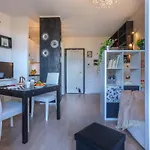 Lazzaretto A 5 Min Dall\'Aeroporto Apartment