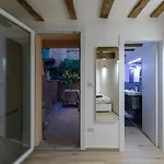 Luxury Suite In The Center I Private Patio & Kitchen