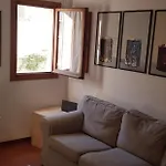 House On The Hills, 10 Minutes From City Center