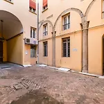 Santo Stefano Design Apartment By Wonderful Italy