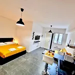 Friendlyhouse