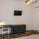 Calzolari Suite