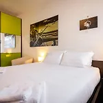 Large Studio Flat With Private Car Park