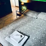 Piazza Verdi Apartment