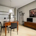 Residence I Masca\'