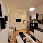 Fiera Station Apartment