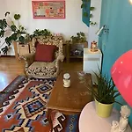Spazioviola Appartamento Intimo Boho Style Uno Spazio Magico Per L\'Energia Che Si Respira In Un Palazzo Della Vecchia Bologna Qui Nulla E Perfetto Ma Tutto Racconta No Wi-Fi No Aria Condizionata