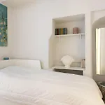 All\'Ombra Delle Due Torri Family Apartment