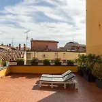 Appartamento Con Terrazza Tra I Tetti Del Centro