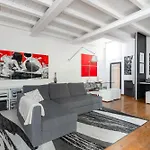 Appartamento Con Terrazza Tra I Tetti Del Centro