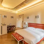Casa Isolani Piazza Maggiore 1.0