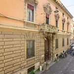Goito Luxury Apartment, In The Historical Center
