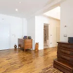 Realkasa Urbana Luxury Apt