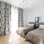 We Home - Larga32 House Bologna