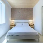 Apartment With Elevator And Private Parking
