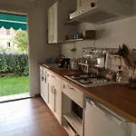 Minimal Chic House - Green Oasis Near The Center With Private Parking & Pet-Friendly