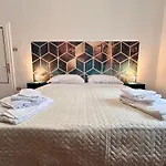 Magnolia Apartments