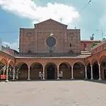 Portico Dei Servi Central Historical Apartment
