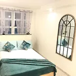 Cozy And Quiet Suite Near Two Towers, Bologna