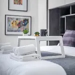 Train Station Deluxe 3 Bath