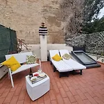 Secret Terrace Downtown Loft, Rooftop Terrace, 2 Bedrooms, Ac