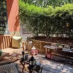 Casa Con Giardino Di Fronte Al Parco