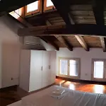 Palazzo Bargellini Panzacchi Apartments & Via De\' Pepoli Apartments