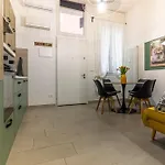 Airport Area Apartment With Free Parking