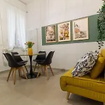 Airport Area Apartment With Free Parking