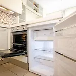 Large And Bright Studio In The Heart Of Bologna