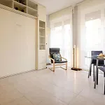 Large And Bright Studio In The Heart Of Bologna