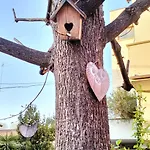 bolognaholidayhome APPARTAMENTO SIGNORINI giardino e posto auto