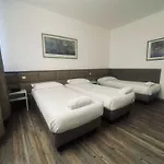 Hotel Holiday- Alla Finestrella