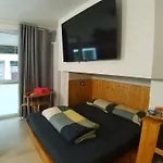 4Roomz