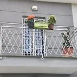 Grigio Perla Panigale, Villetta Di Pregio Con Giardino E Parcheggio Privato Gratuito Fino A Tre Posti Auto