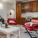 Cozy Apartment In The Heart Of Bologna