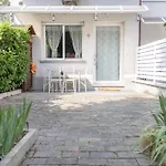 Appartamento Signorini - Bolognaholidayhome - Holiday House Bologna Garden Reserved Parking