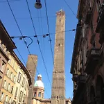 In Fiera 8 Apartment