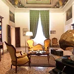 Antica Casa Zucchini B&B