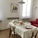 Temporary House De\' Giudei