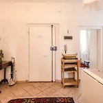 Lupari Apartment, Palazzo Storico Sotto Le Due Torri