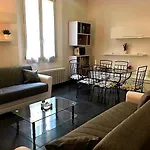 Luxury Central Station Apartment